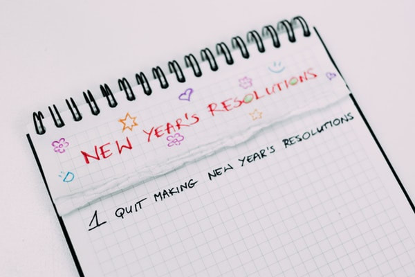 A notepad for writing New Year's resolutions
